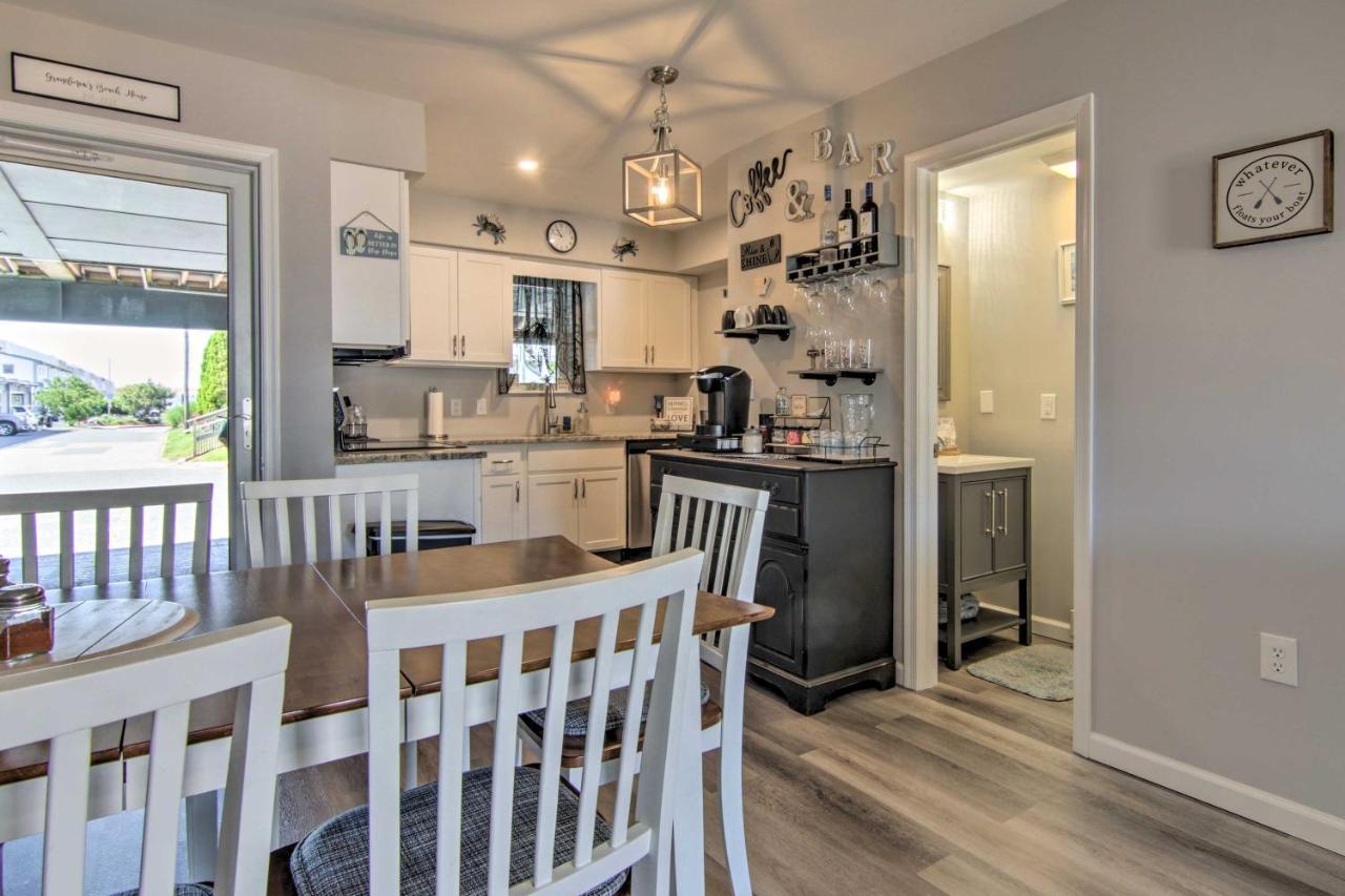 Airy Ocean City Condo On Canal Front With Deck! 외부 사진