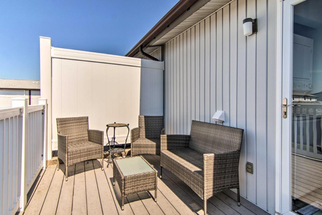 Airy Ocean City Condo On Canal Front With Deck! 외부 사진